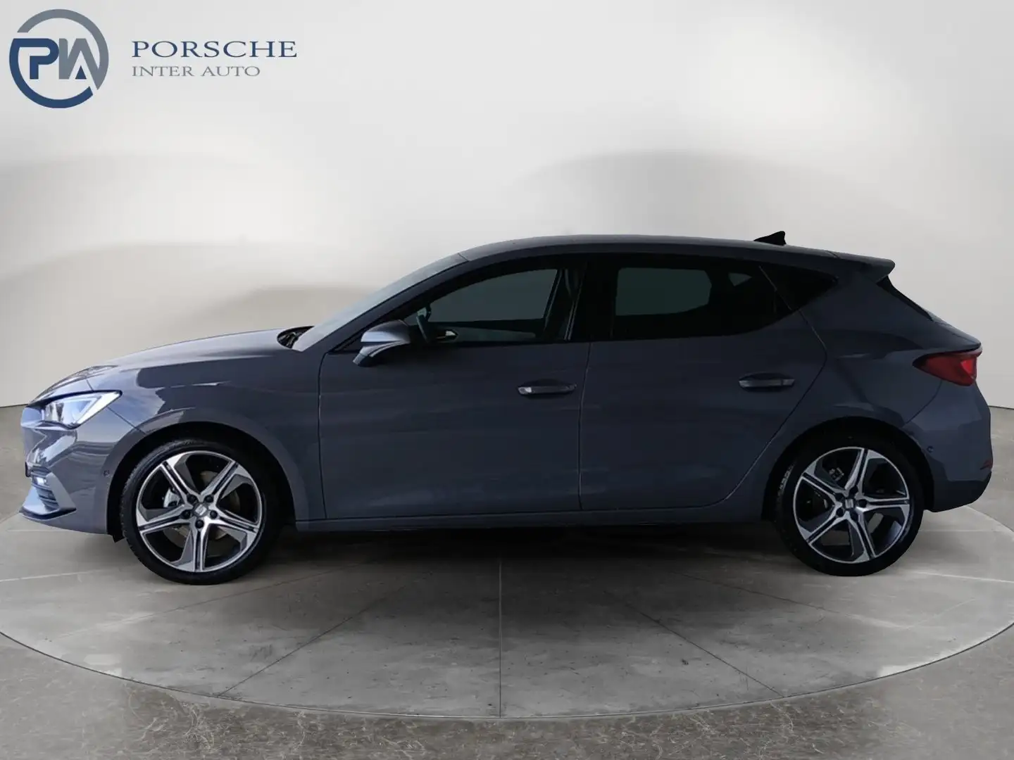 SEAT Leon FR 1.5 TSI 115 PS Grau - 2