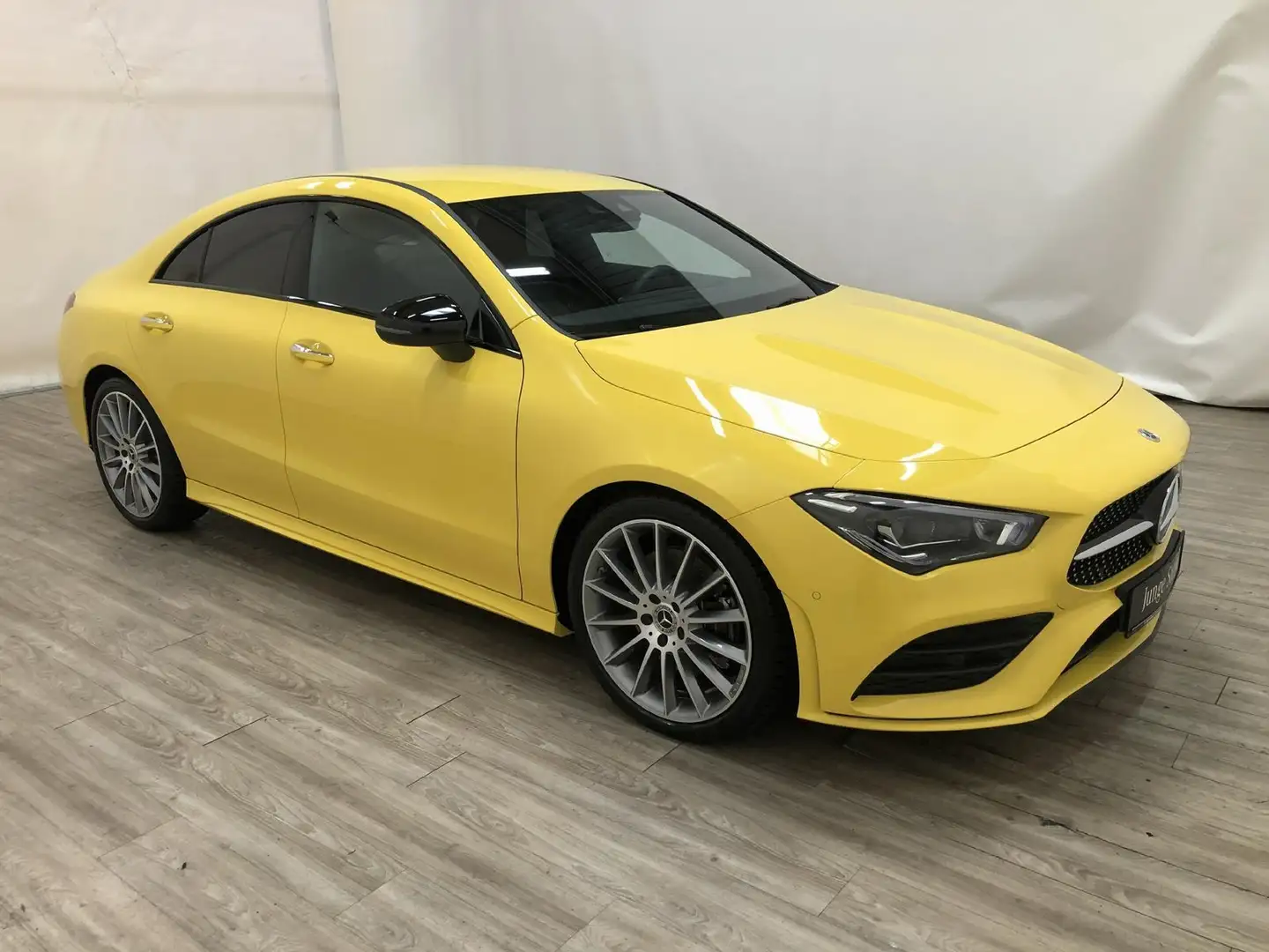 Mercedes-Benz CLA 220 d AMG *NIGHT*Leder*AHK*Kamera*MULTIBEAM* Žlutá - 2