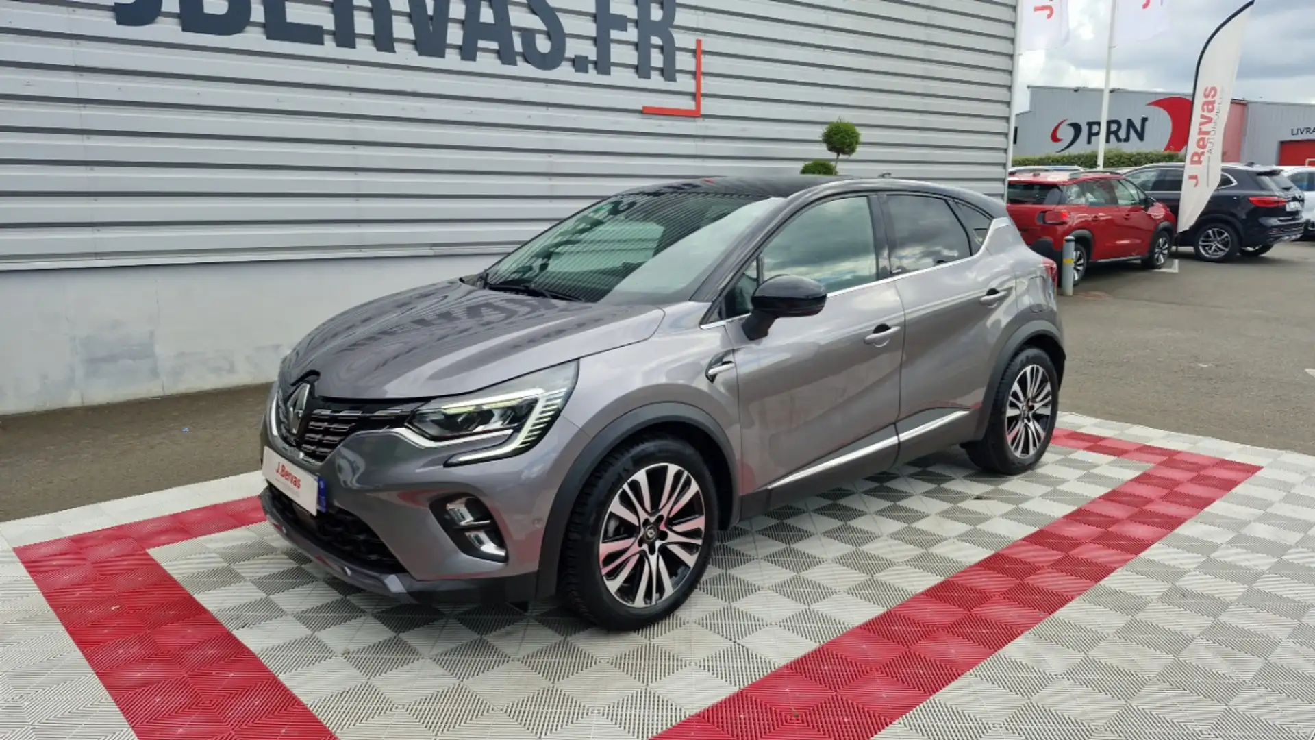 Renault Captur E-TECH PLUG-IN 160 INITIALE PARIS - 2