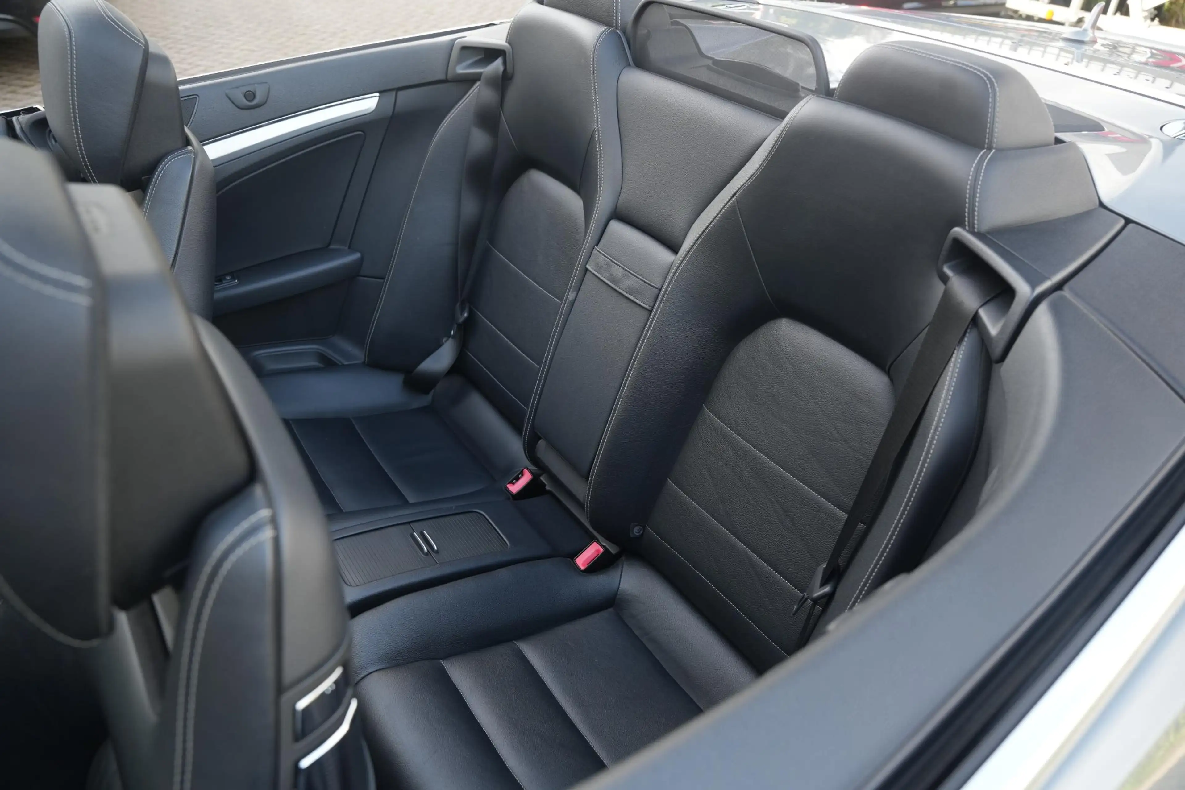 Mercedes-Benz E 200 Cabrio CGI Elegance — photo 6