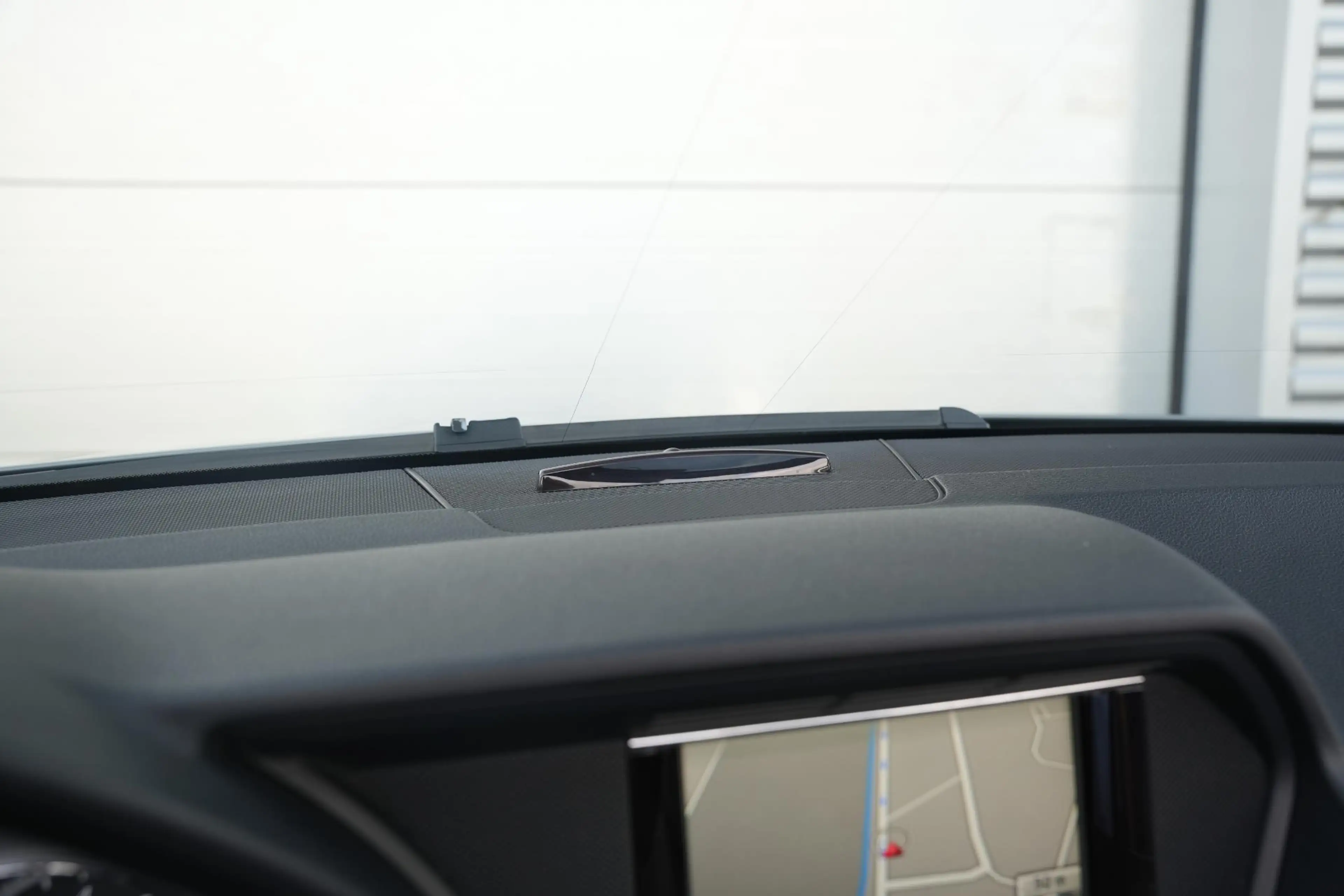 Mercedes-Benz E 200 Cabrio CGI Elegance — photo 29