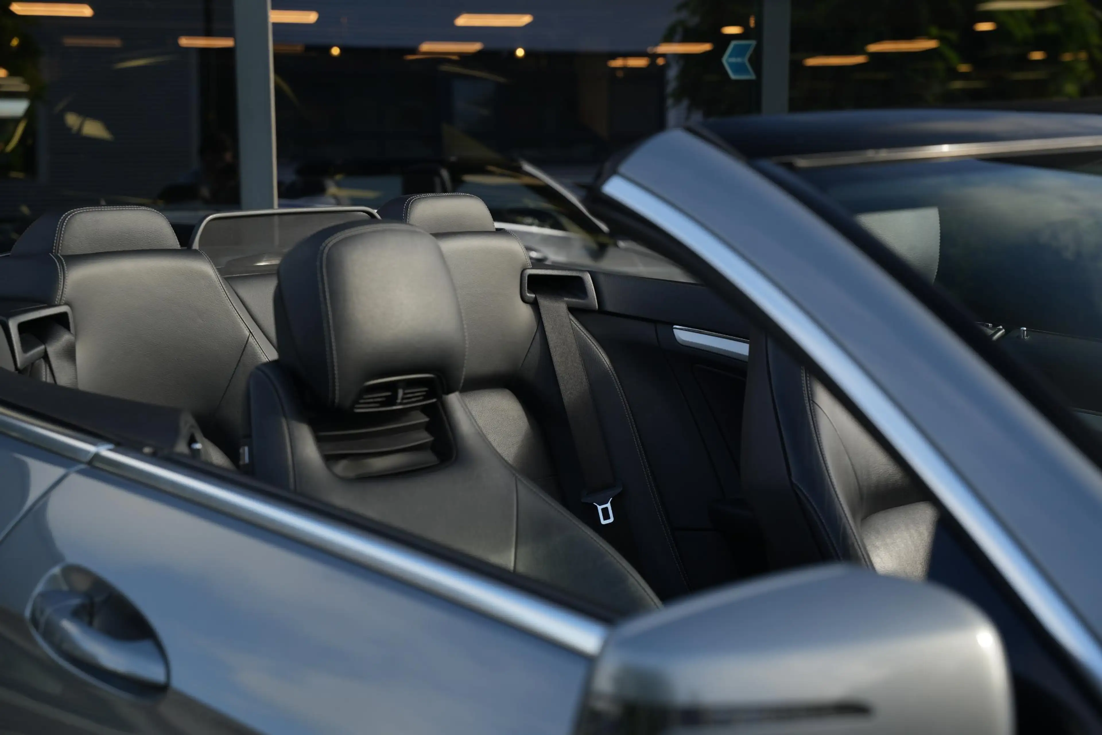 Mercedes-Benz E 200 Cabrio CGI Elegance — photo 17