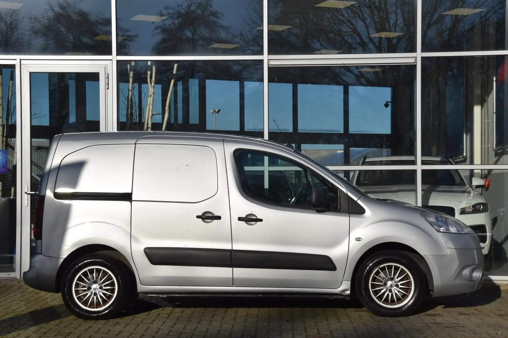 Peugeot Partner 120 1.6 e-HDI L1 XT Profit + 2Tronic Airco Elek. R - 2