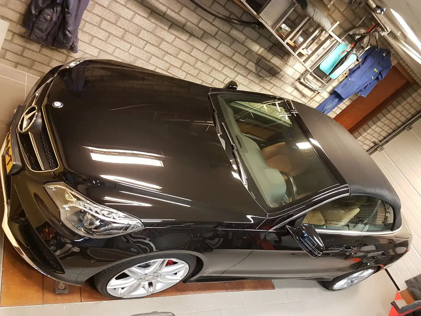 Mercedes-Benz E 200 E 200 Prestige (AMG) Zwart - 2