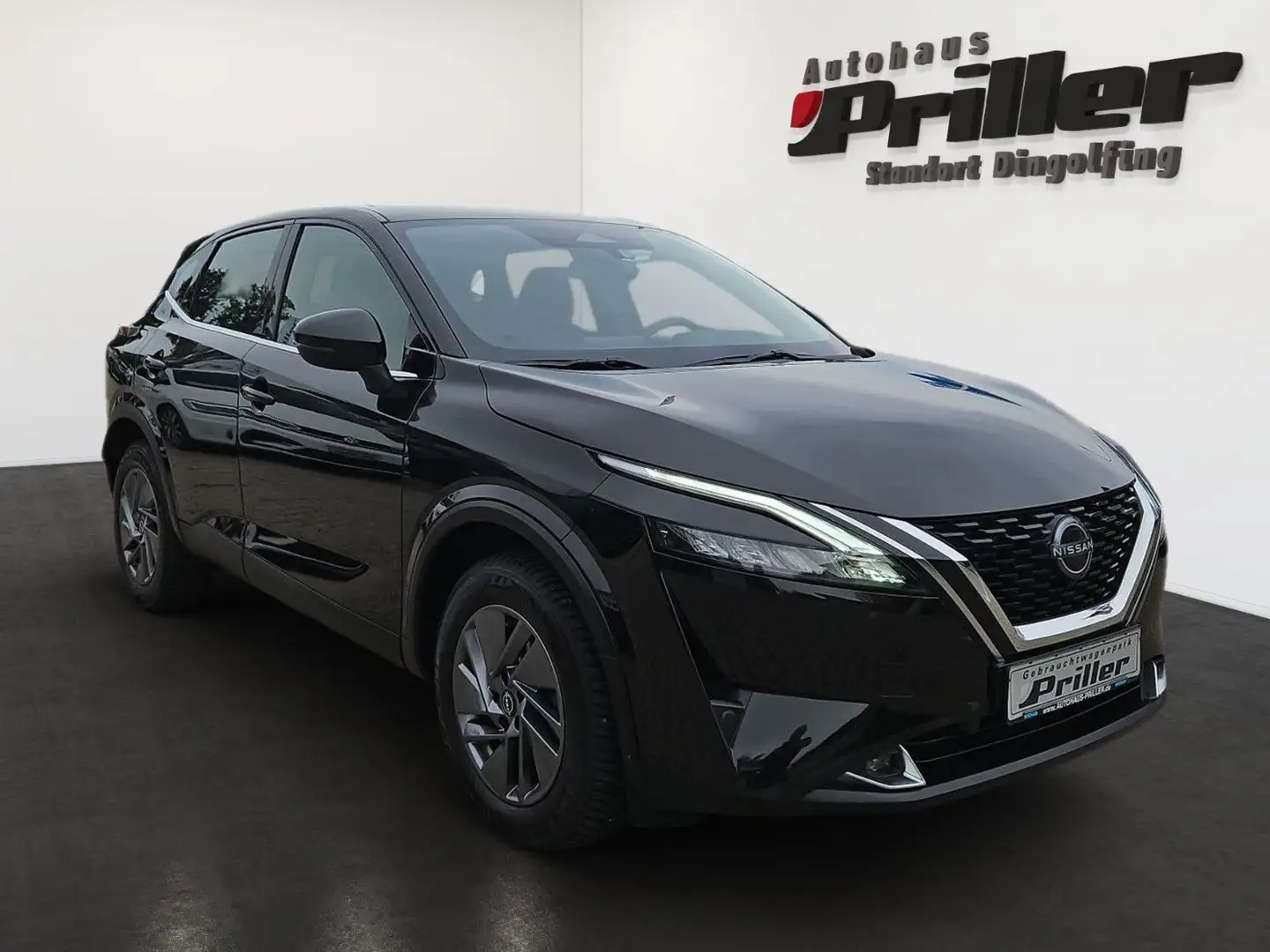 Nissan Qashqai 1.3 DIG-T Acenta/AHK/LED/DAB/Apple Nero - 2