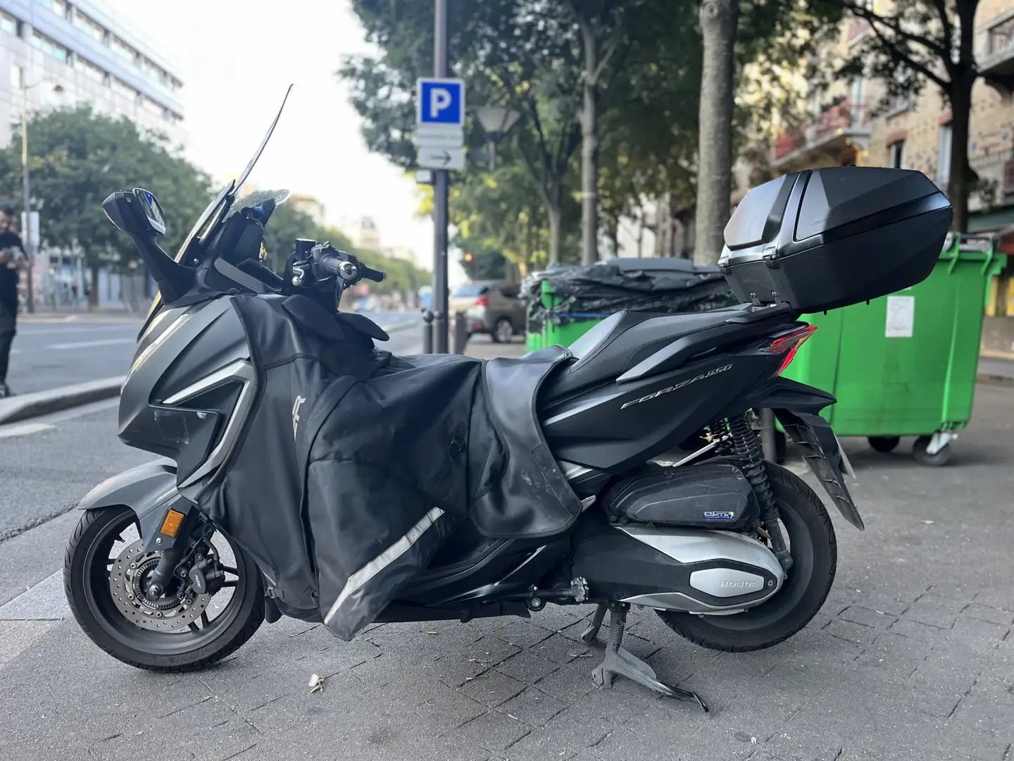 Honda Forza 350 Noir - 2
