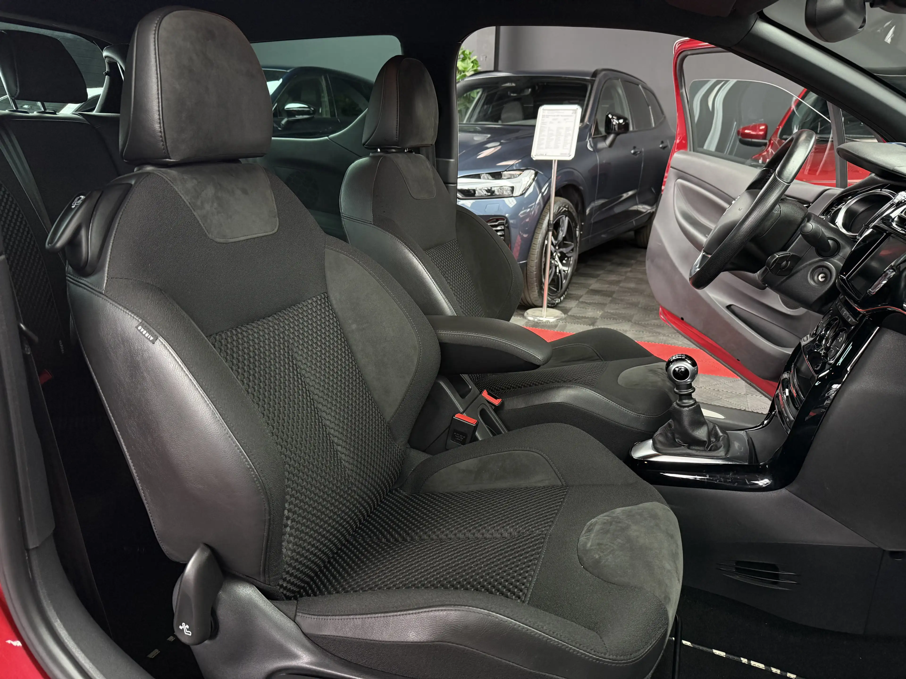 Citroen DS3 SportChic Navi Kamera Sitzheizung Xenon — photo 12