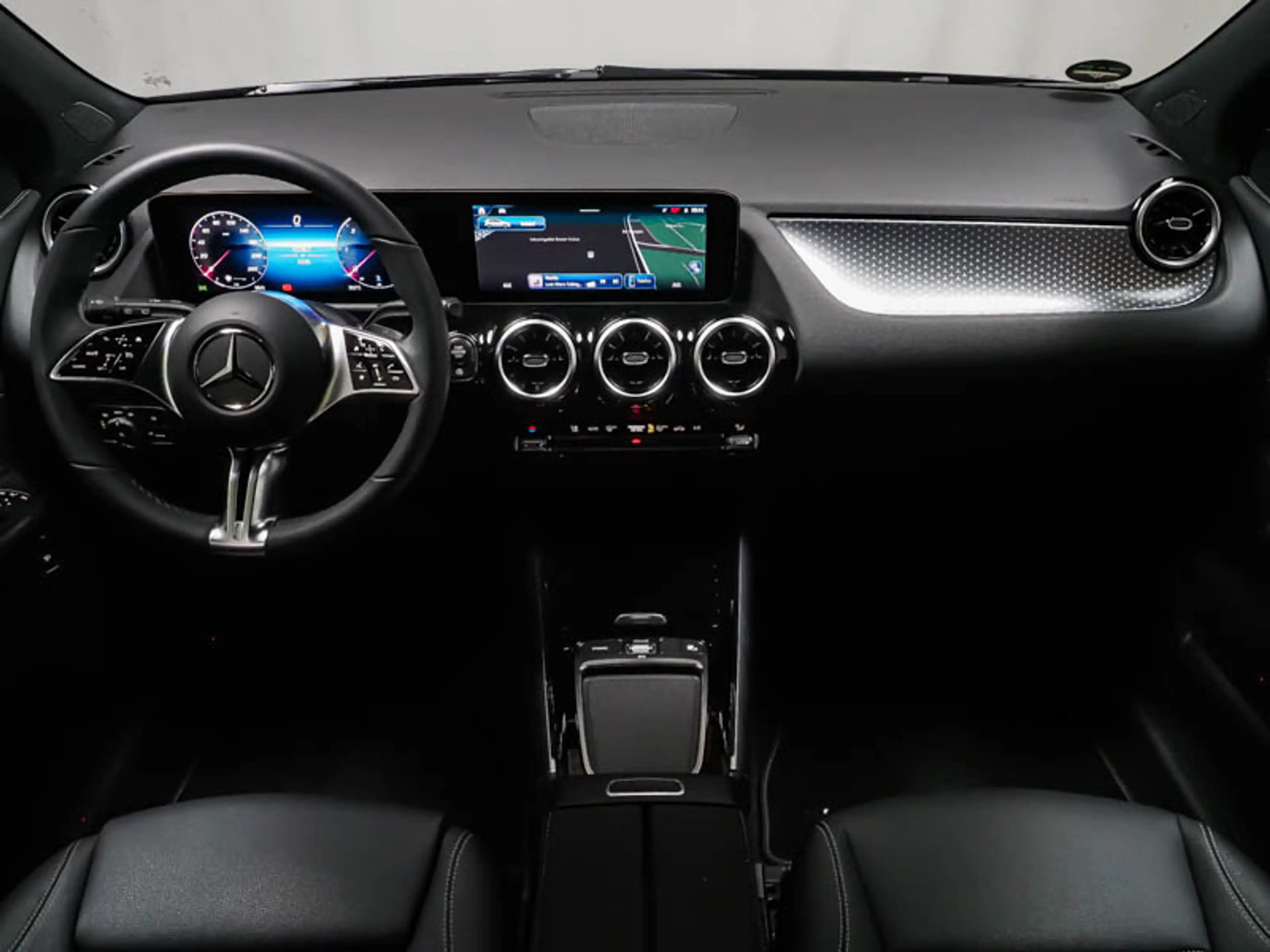 Mercedes-Benz B 200 d , PROGRESSIVE KAMERA SPUR PDC SHZ — photo 9