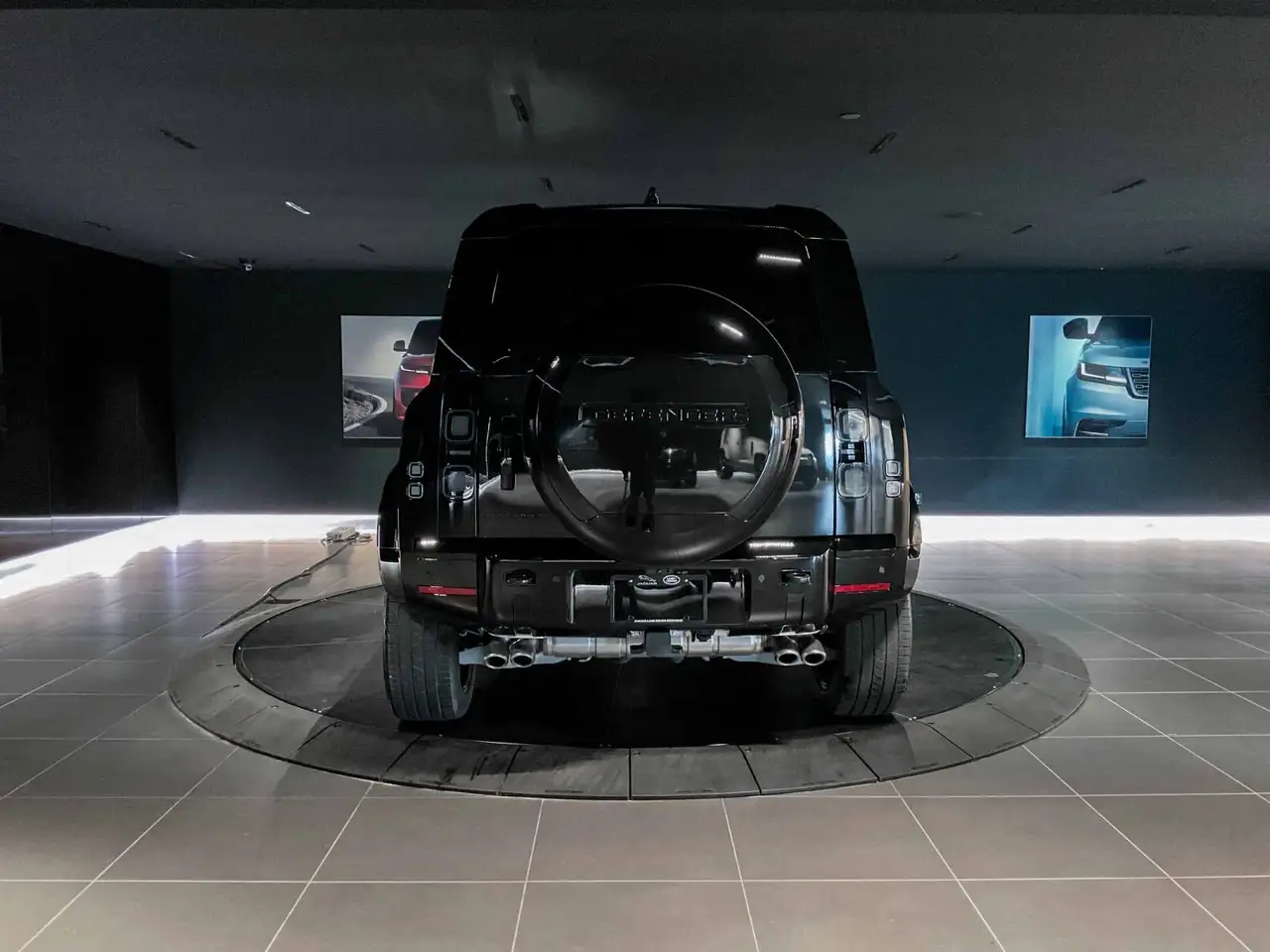 Land Rover Defender снимка Land Rover Defender