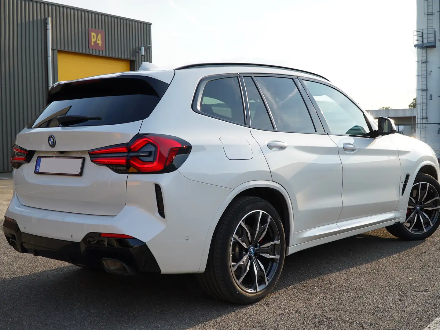 BMW X3 30e M SPORT | PANO | M SEATS | 360°CAMERA |H&K| Wit - 2