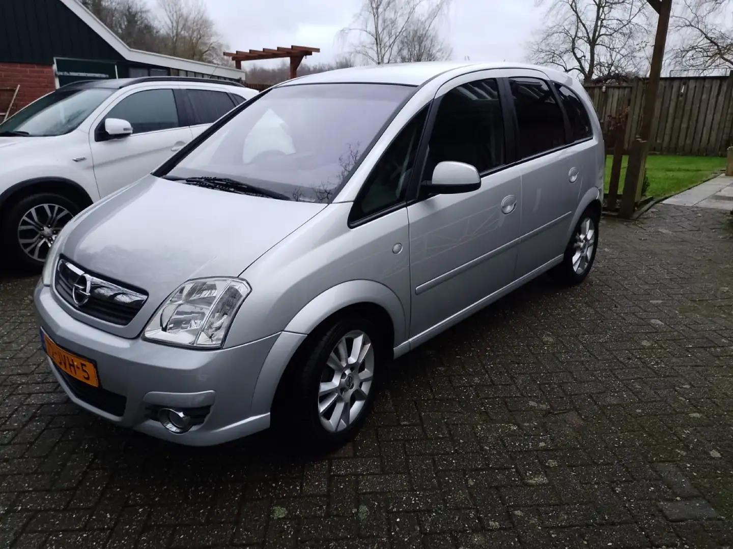 Opel Meriva 1.4-16V Cosmo Grijs - 1