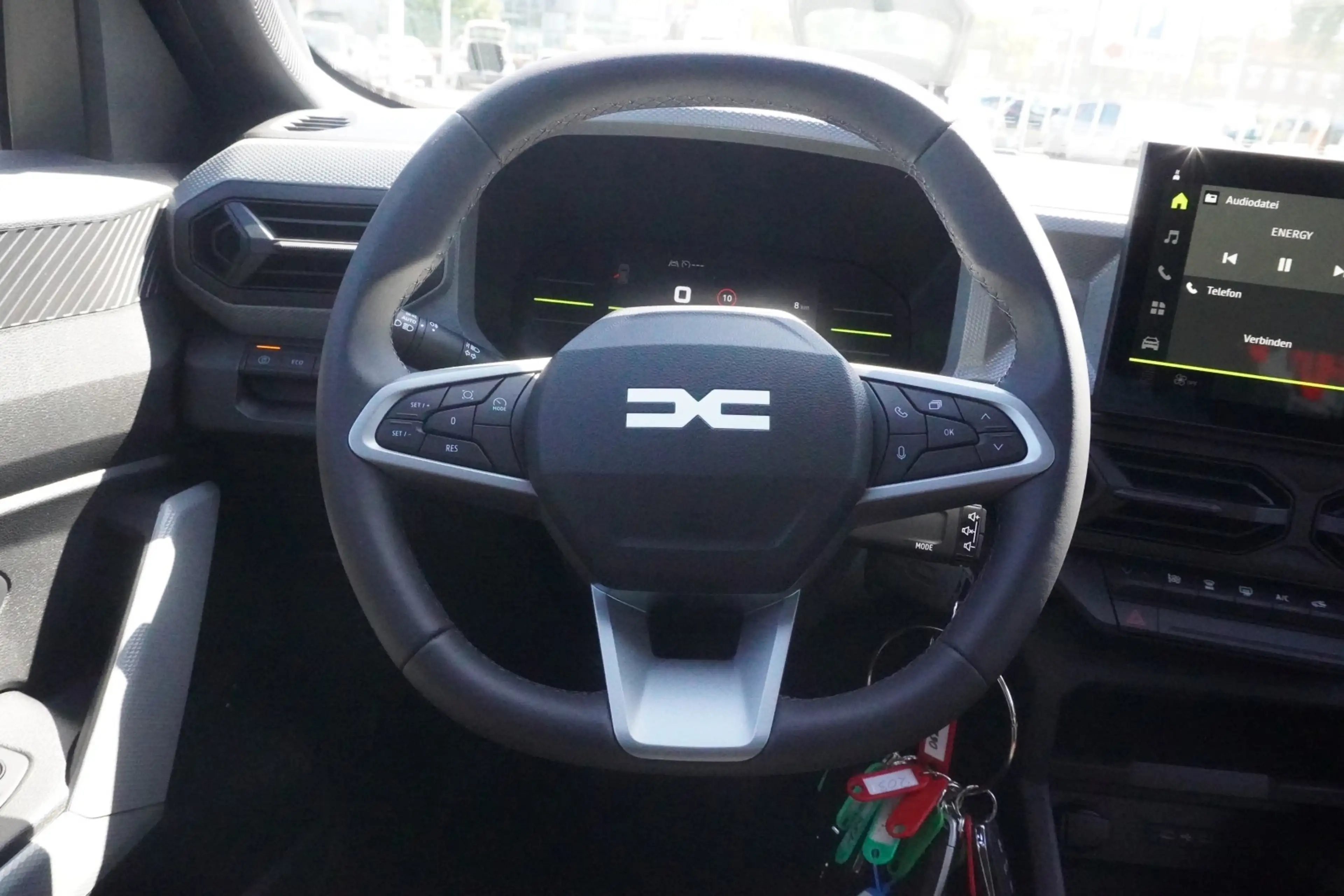 Dacia Bigster Essential 140 mHev LED Kamera — photo 14