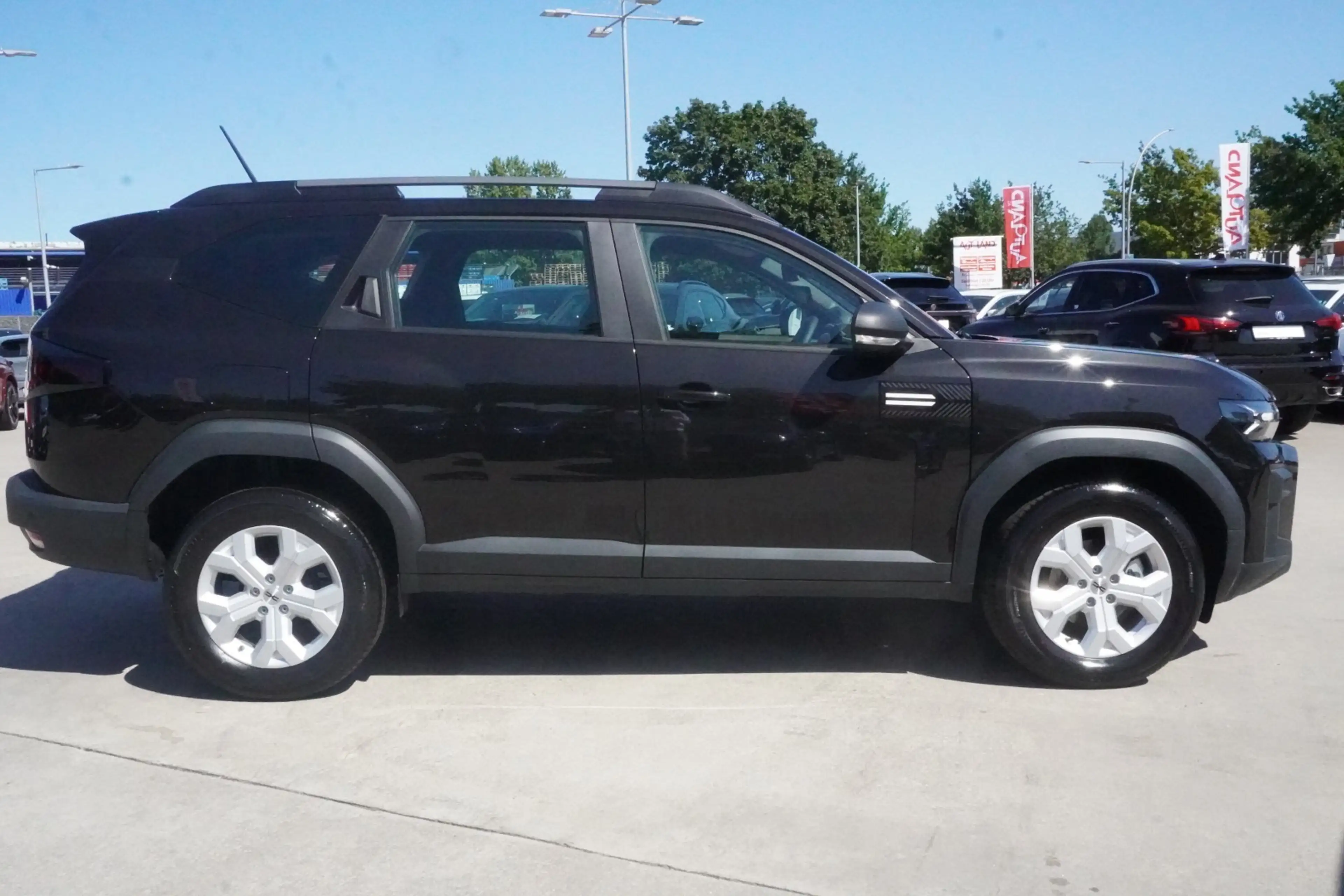 Dacia Bigster Essential 140 mHev LED Kamera — photo 5