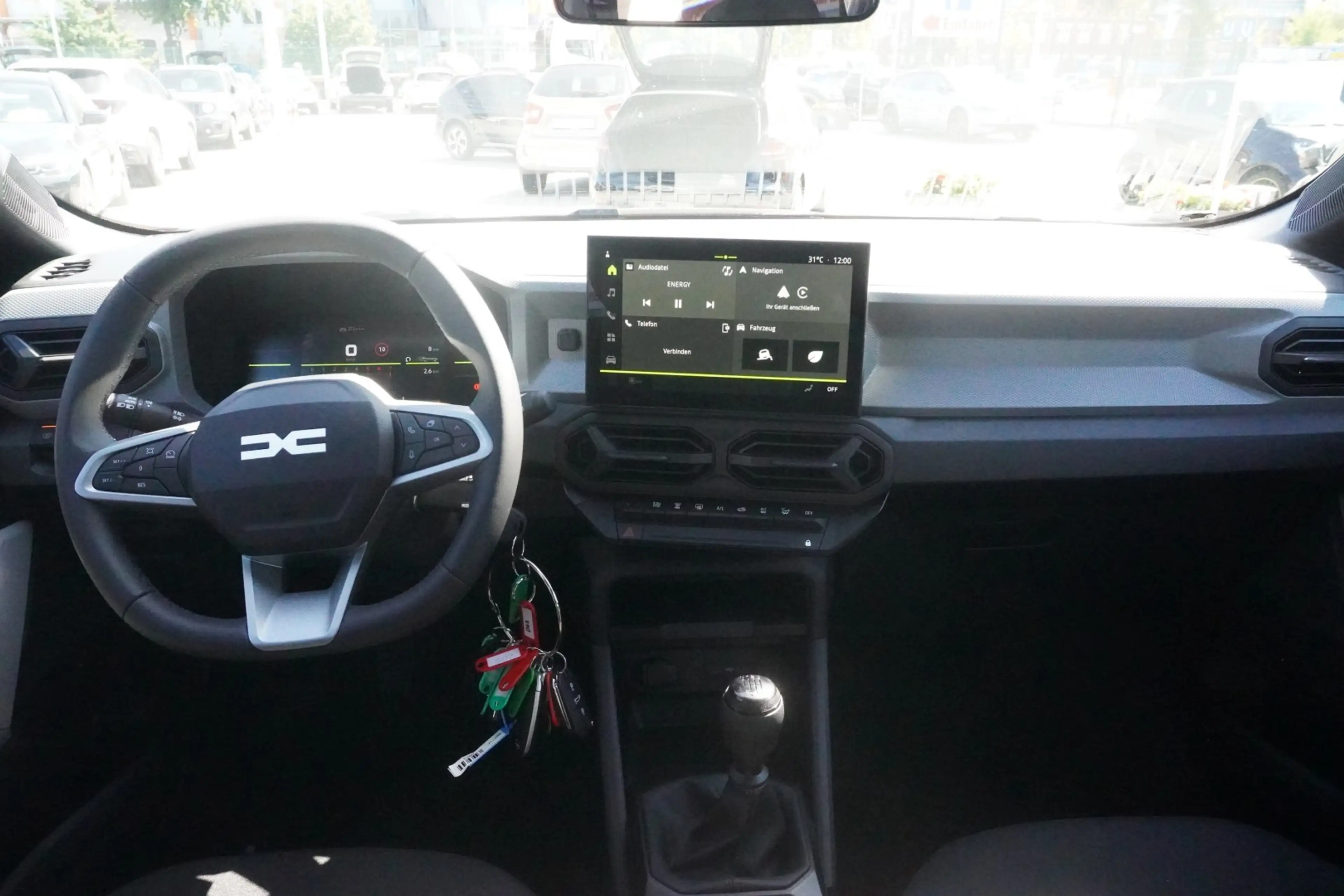 Dacia Bigster Essential 140 mHev LED Kamera — photo 13