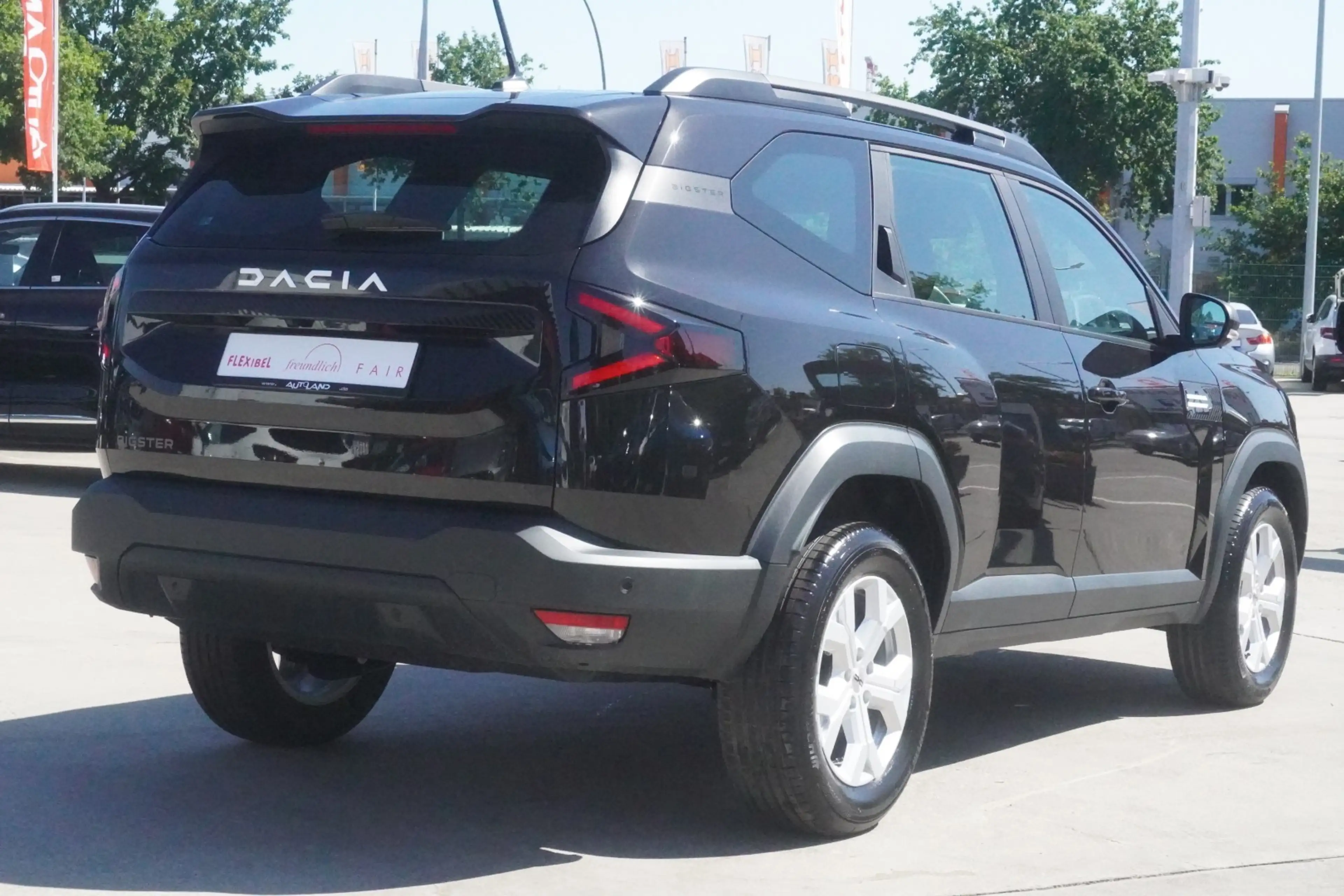 Dacia Bigster Essential 140 mHev LED Kamera — photo 6