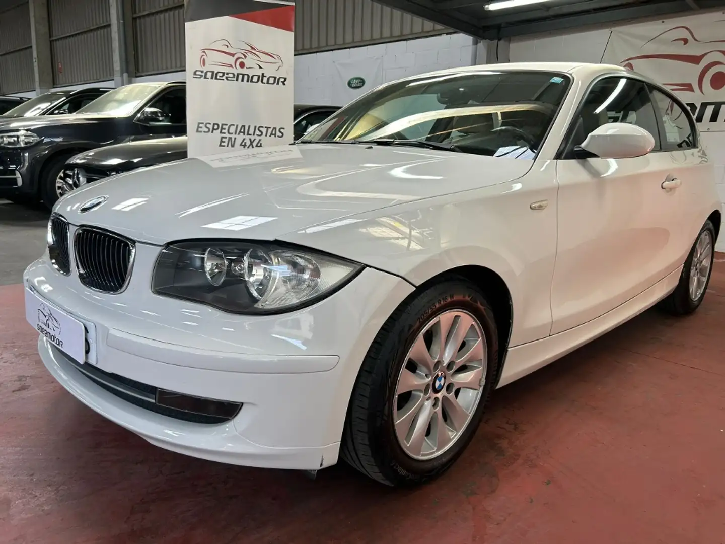 BMW 118 118dA Blanc - 1