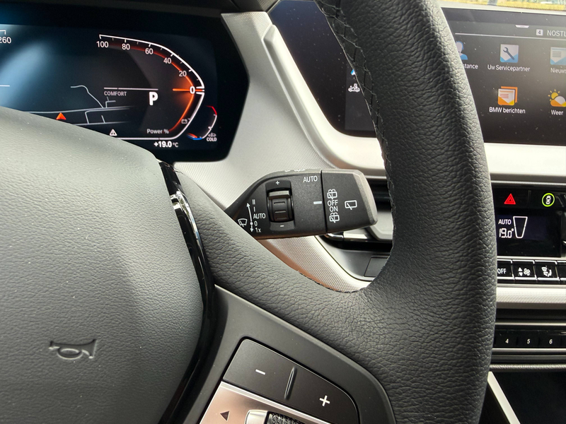 BMW 118 Parkassist voor/achter+Camera,Navigatie,automaat,Privacy glas,Alulunium 19' velgen,Cruiscontrol,NIEUWE STAAT — photo 16
