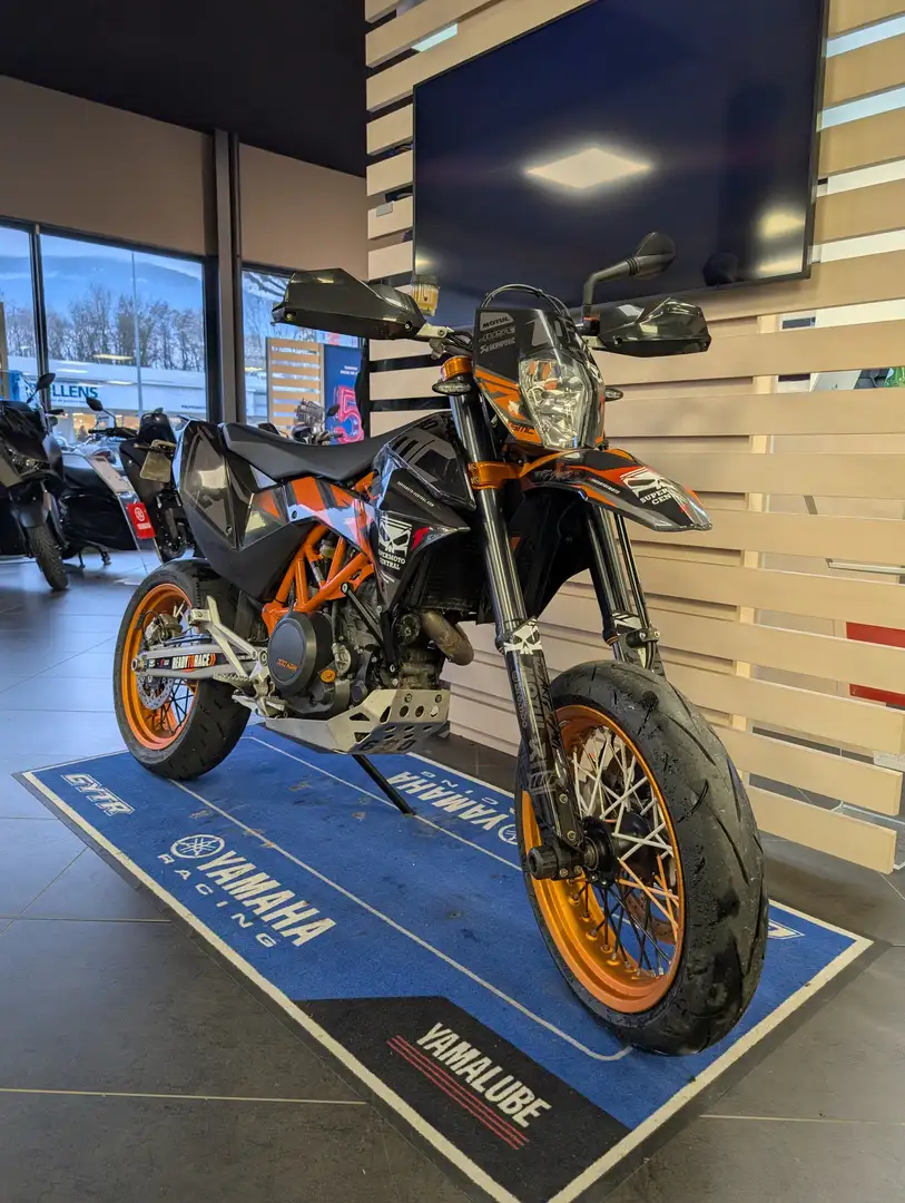 KTM 690 SMC R Zwart - 2