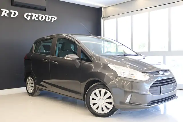 Ford B-Max view 4