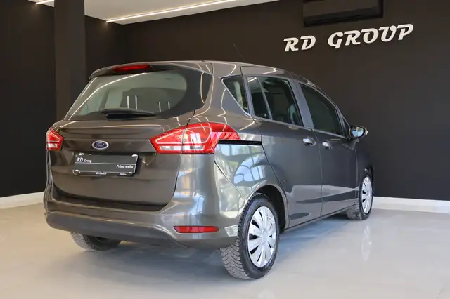 Ford B-Max view 6