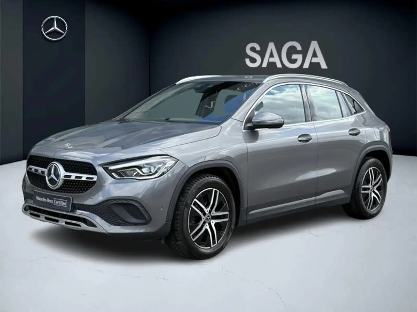Mercedes-Benz GLA 180 180 Progressive Attelage Eclairage - 1