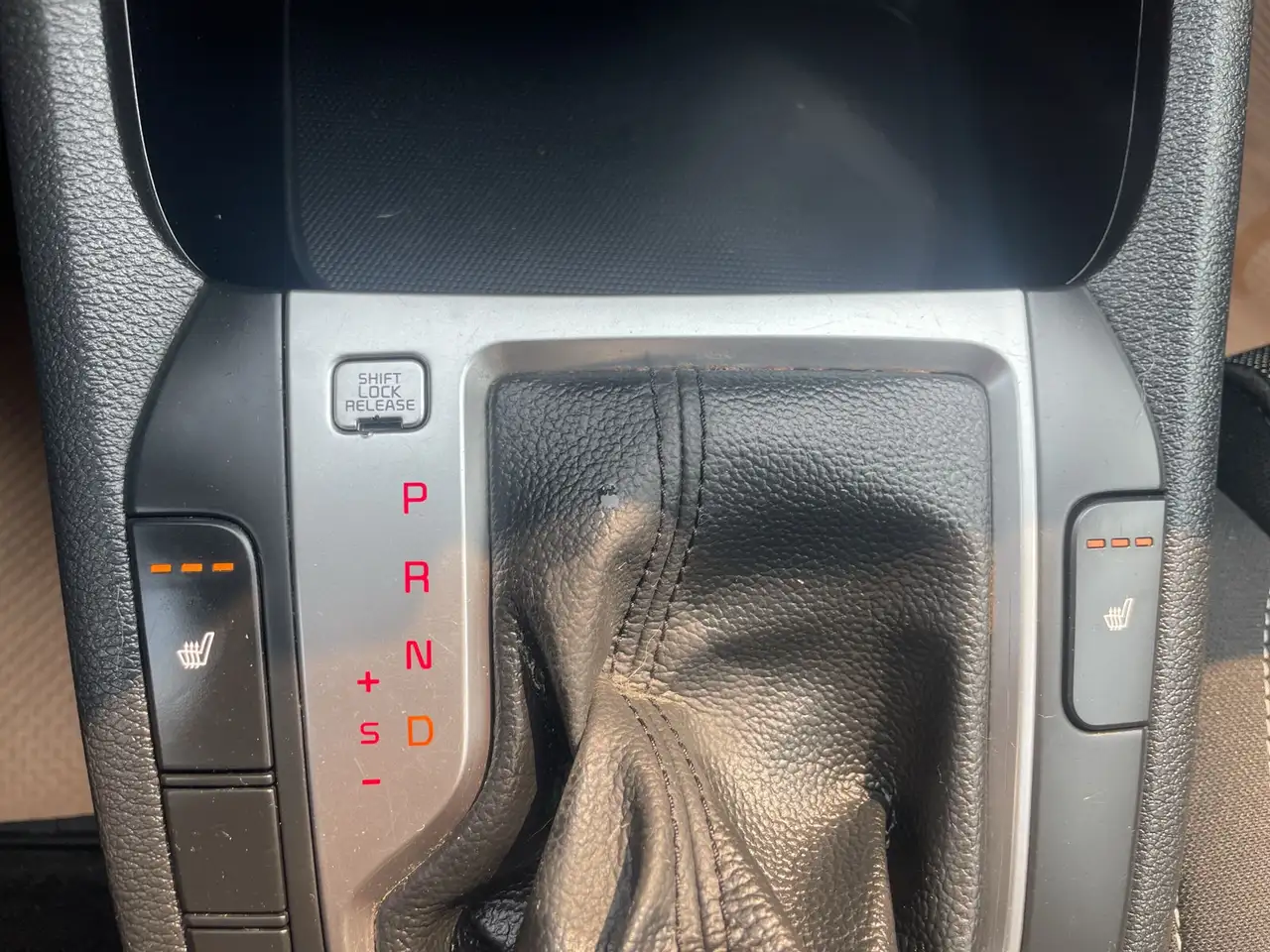 Kia Forte снимка Kia Forte