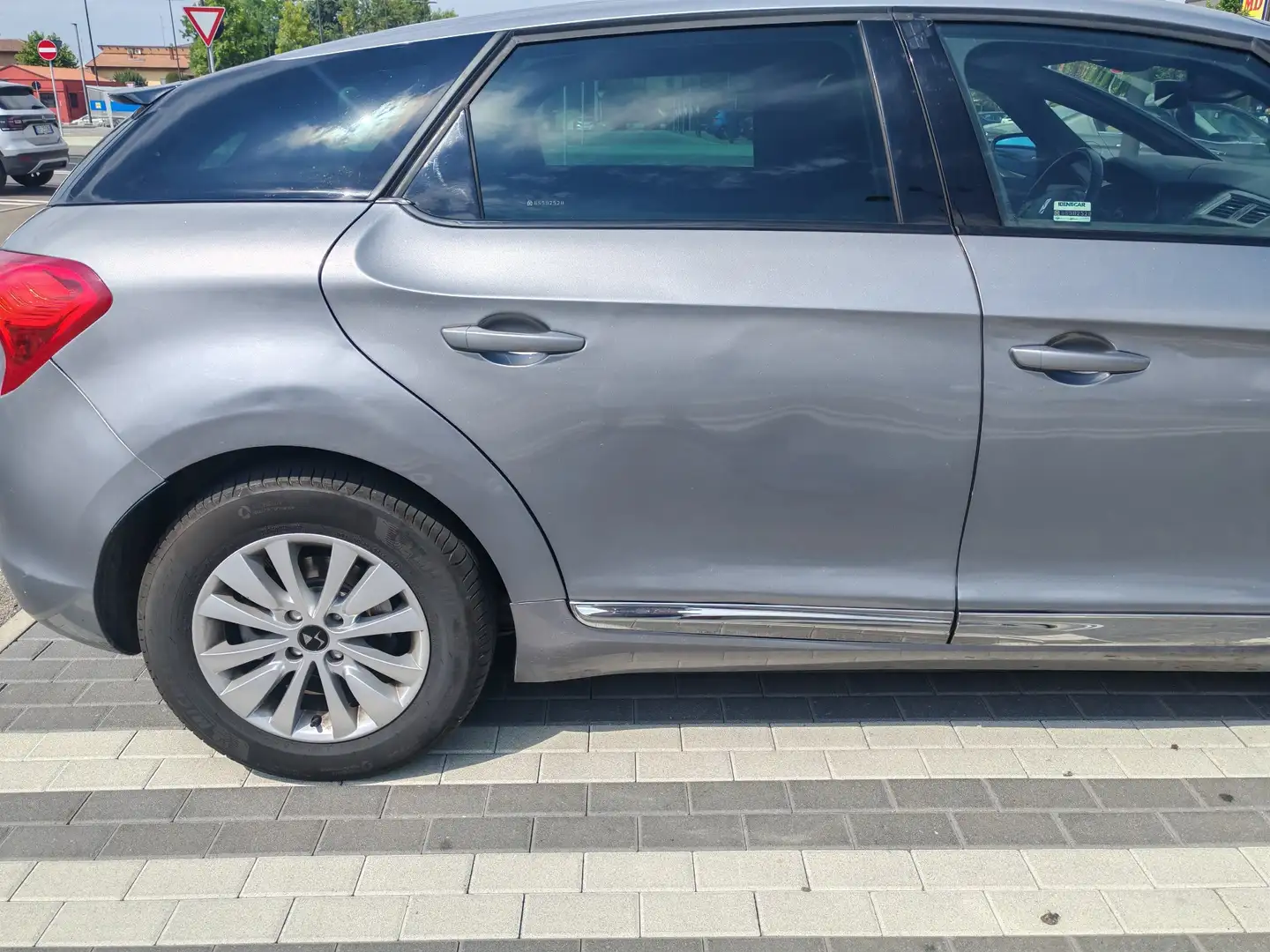 DS Automobiles DS 5 DS5 DS5 1.6 bluehdi Business s Gri - 2