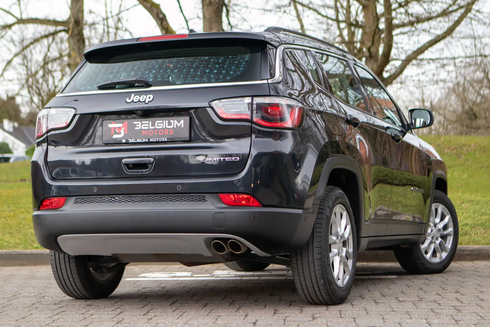Jeep Compass - 4x2 Limited - Camera - Leather - Carplay Schwarz - 2