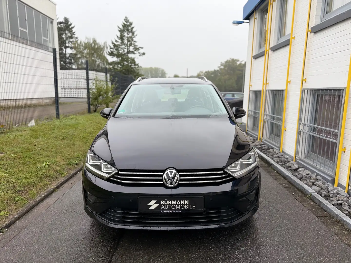 Volkswagen Golf Sportsvan VII BMT/1.HAND/PDC/MASSAGE/NAVI Schwarz - 2