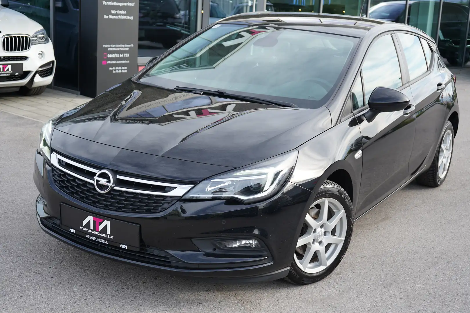 Opel Astra 1,0 Turbo ecoflex Direct Injection Edition St./St. Schwarz - 2