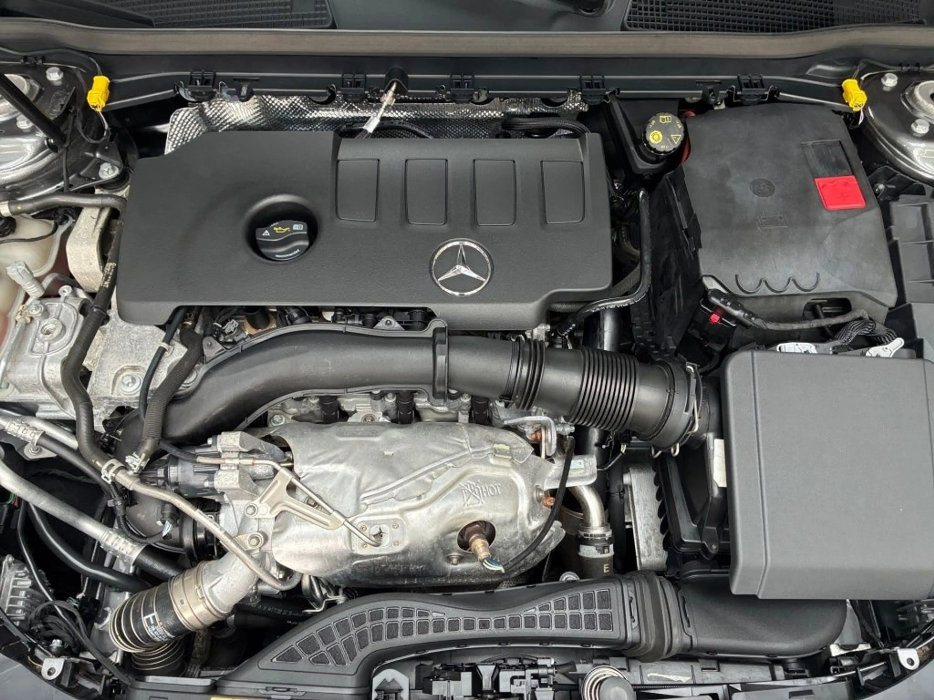 Mercedes-Benz A 220 Carbon+MBUX+Night+Progressive+ILS+Mbeam — photo 5