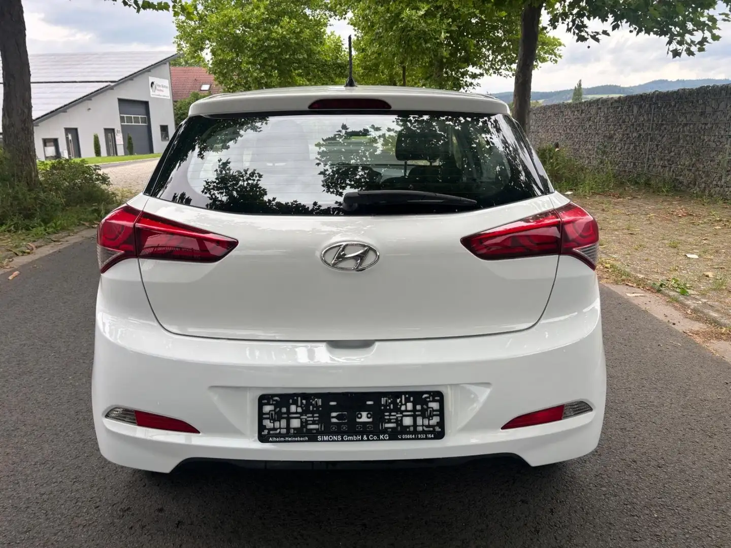 Hyundai i20 i20 1.4 CRDi Trend Weiß - 2