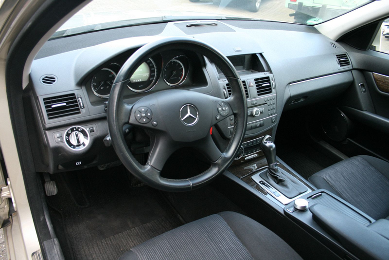 Mercedes-Benz C 250 Elegance Automatic CGI BlueEfficiency,Navi — photo 5