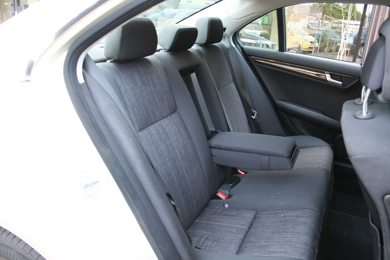 Mercedes-Benz C 250 Elegance Automatic CGI BlueEfficiency,Navi — photo 13