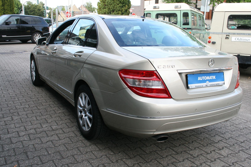 Mercedes-Benz C 250 Elegance Automatic CGI BlueEfficiency,Navi — photo 2