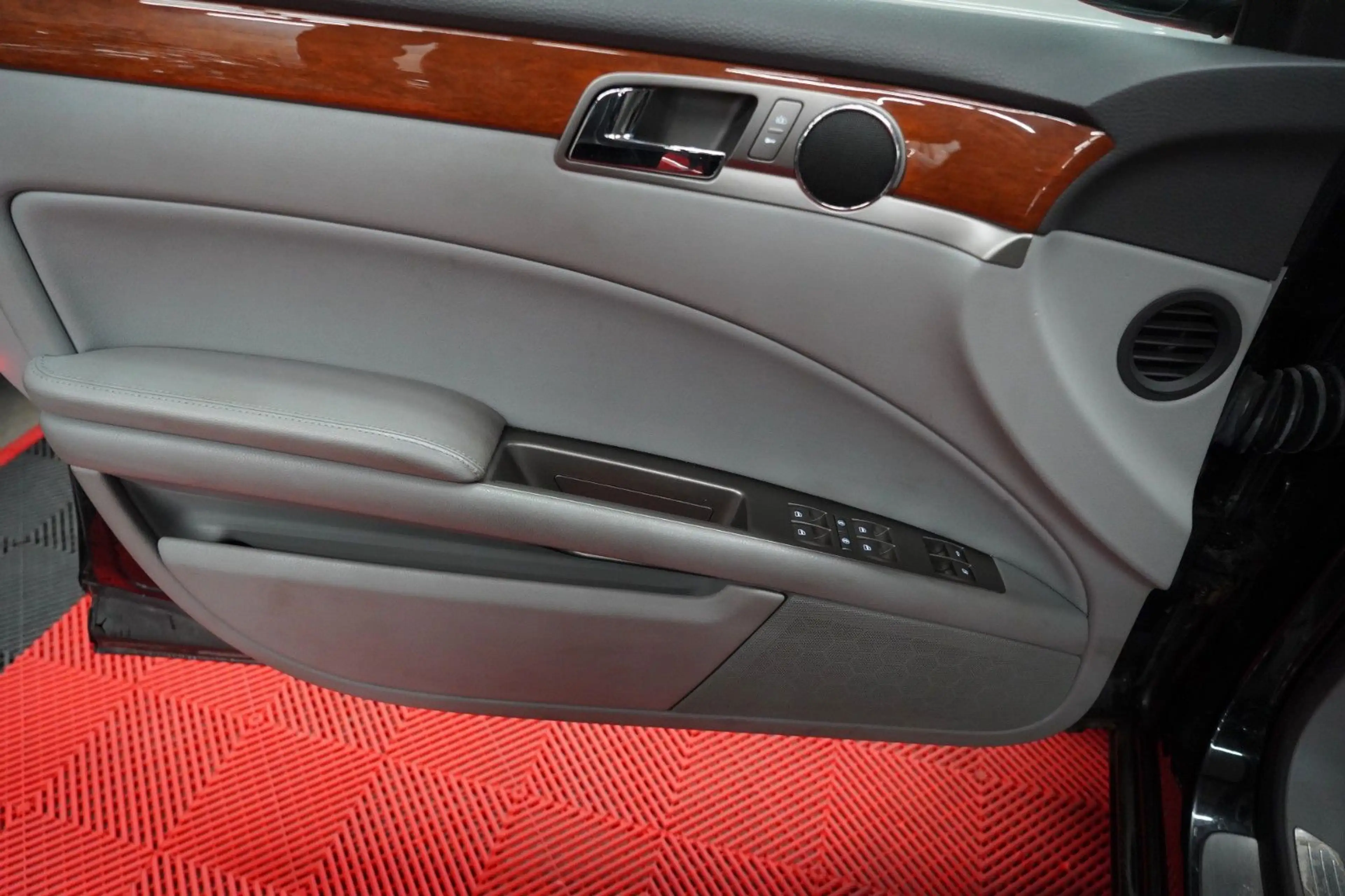 Volkswagen Phaeton 3.0 TDI V6 4Motion — photo 15