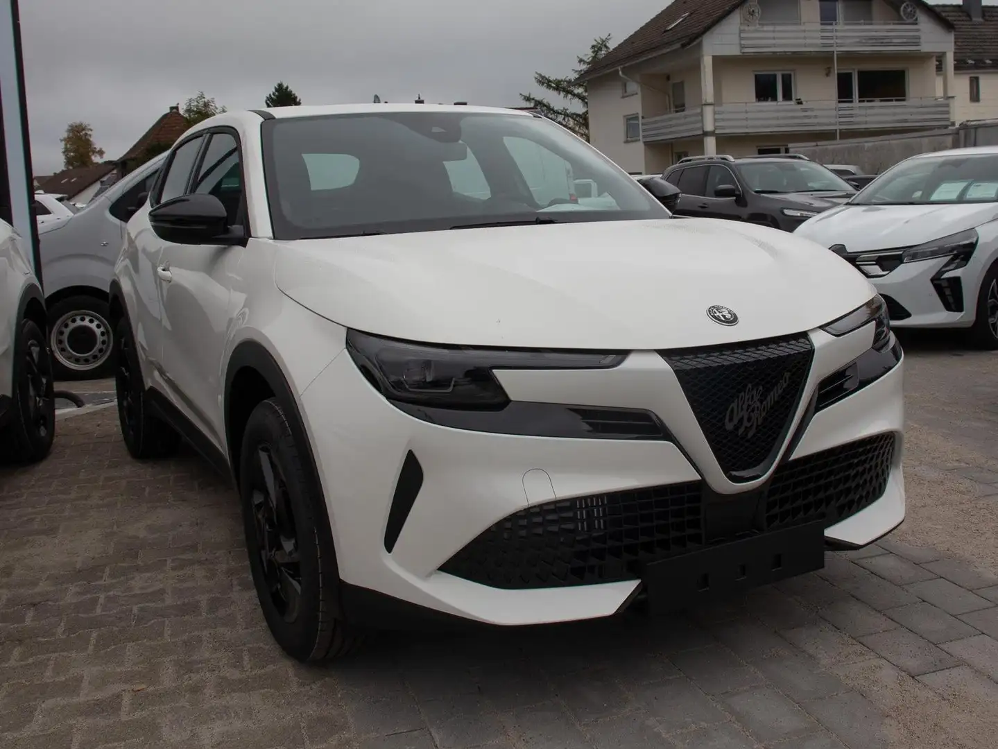 Alfa Romeo Junior Junior 1.2 VGT Ibrida Blanc - 1