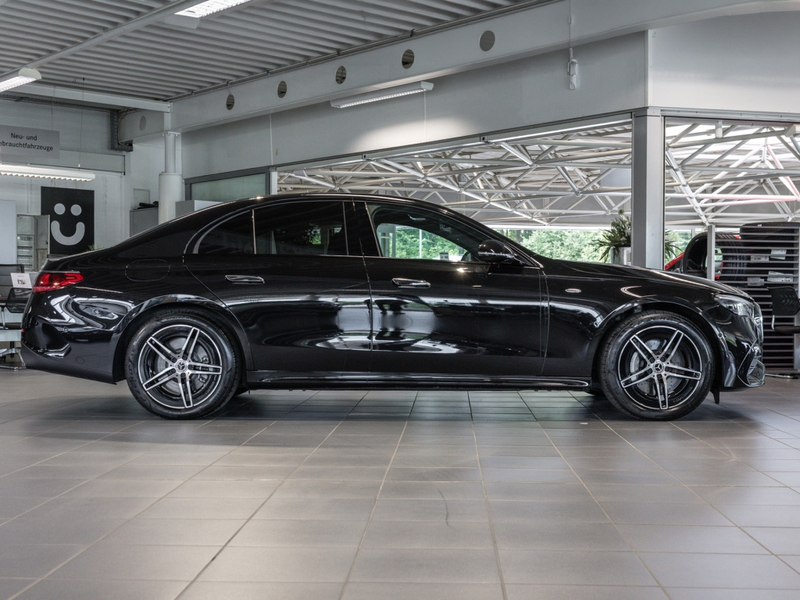 Mercedes-Benz E 300 de 4M , AMG BURM NIGHT DISTR KAMERA SPUR — photo 4