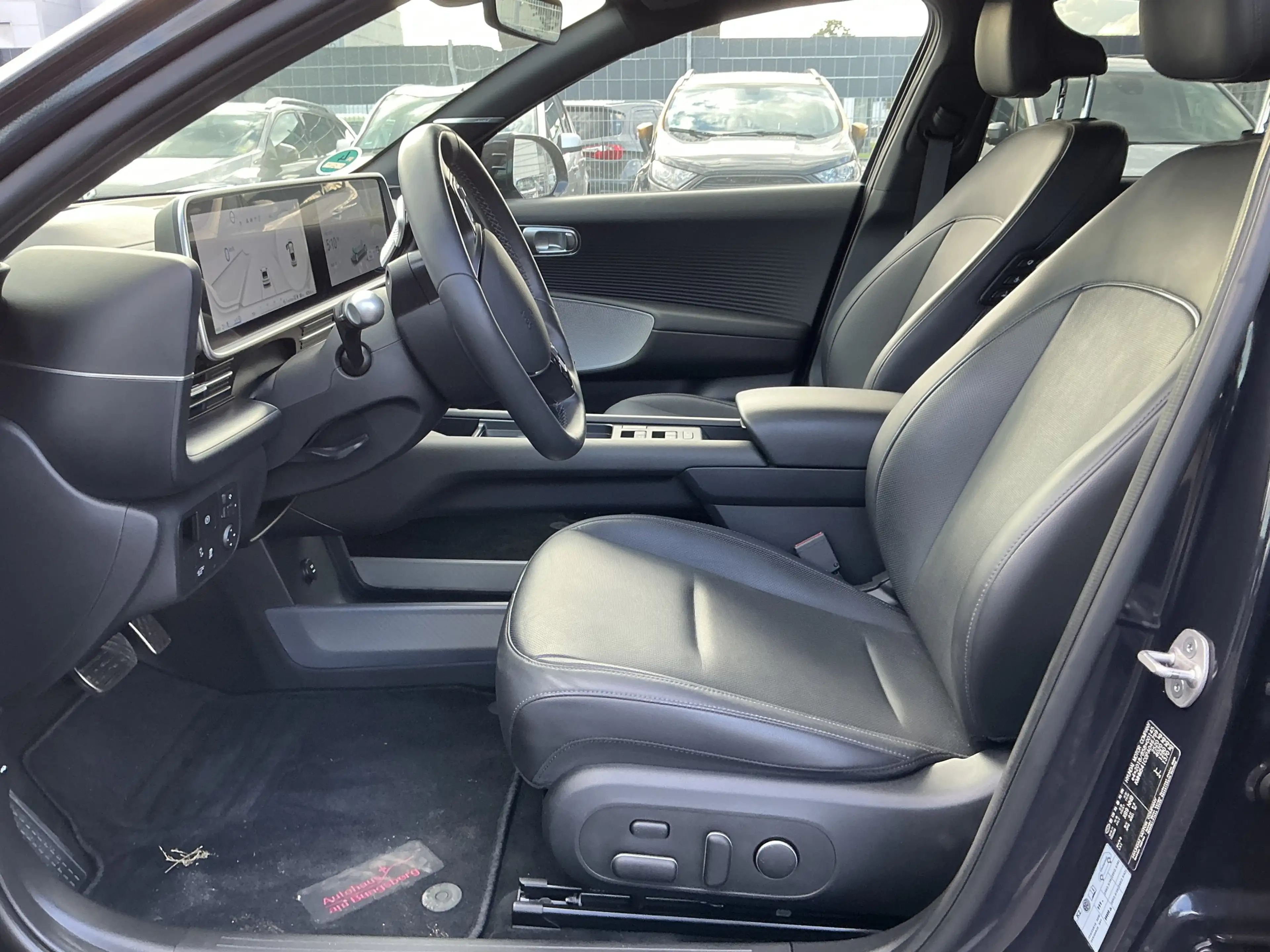 Hyundai IONIQ 6 Uniq Leder Memory BOSE 360Cam HUD 4WD — photo 9
