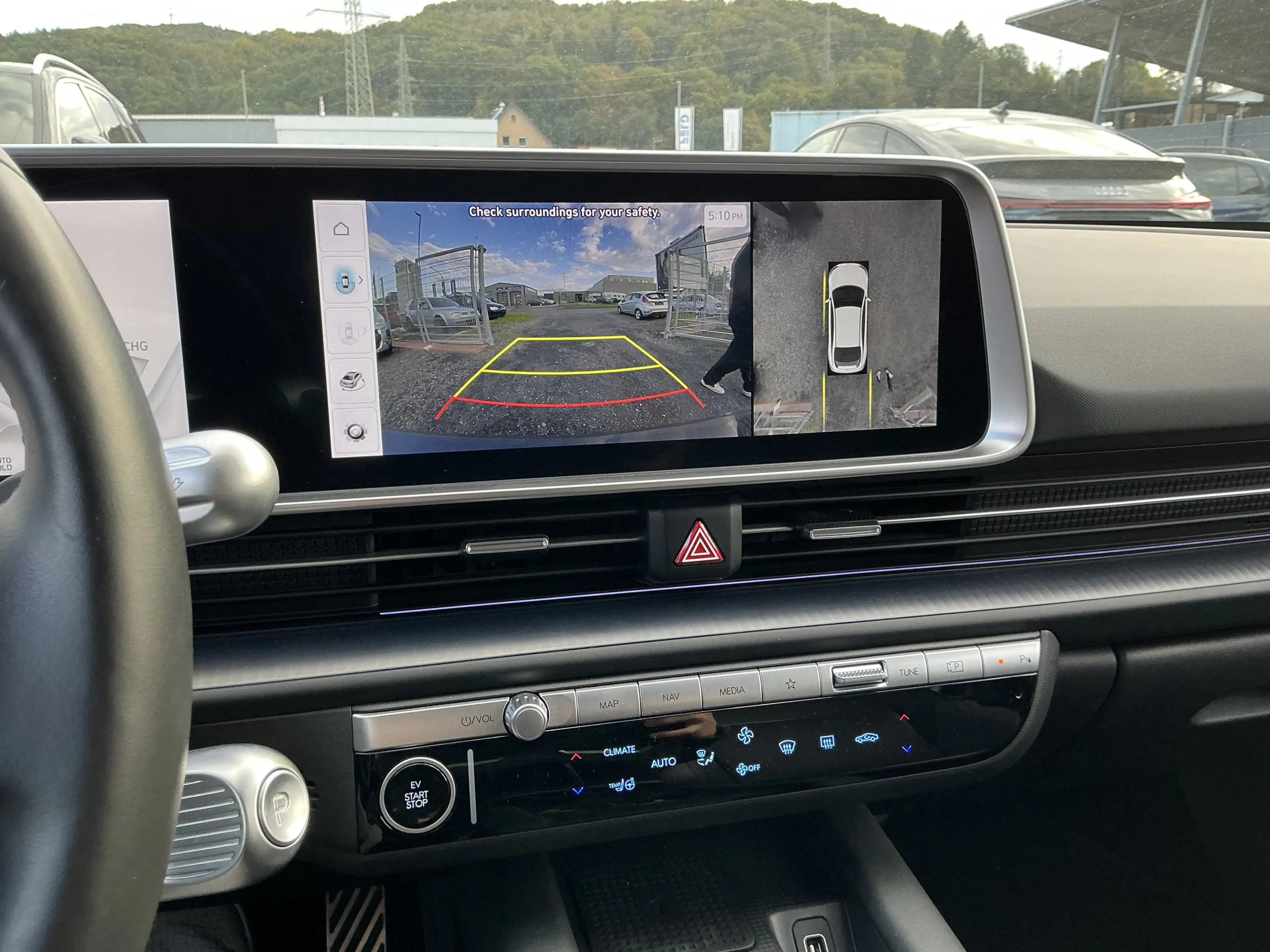 Hyundai IONIQ 6 Uniq Leder Memory BOSE 360Cam HUD 4WD — photo 12