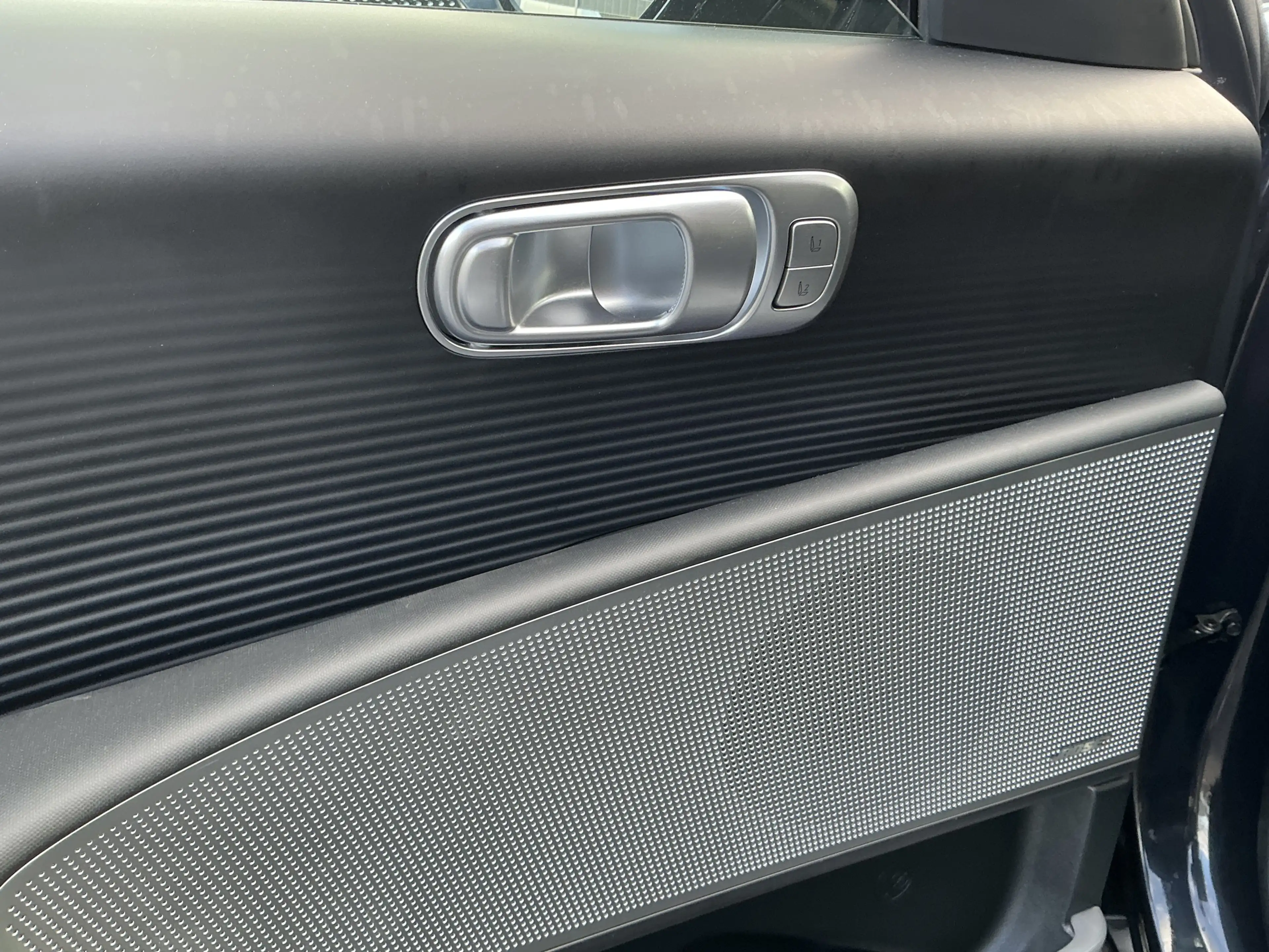 Hyundai IONIQ 6 Uniq Leder Memory BOSE 360Cam HUD 4WD — photo 8
