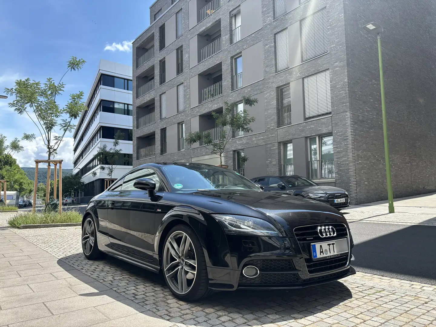 Audi TT TT Coupe 2.0 TDI quattro Чёрный - 1