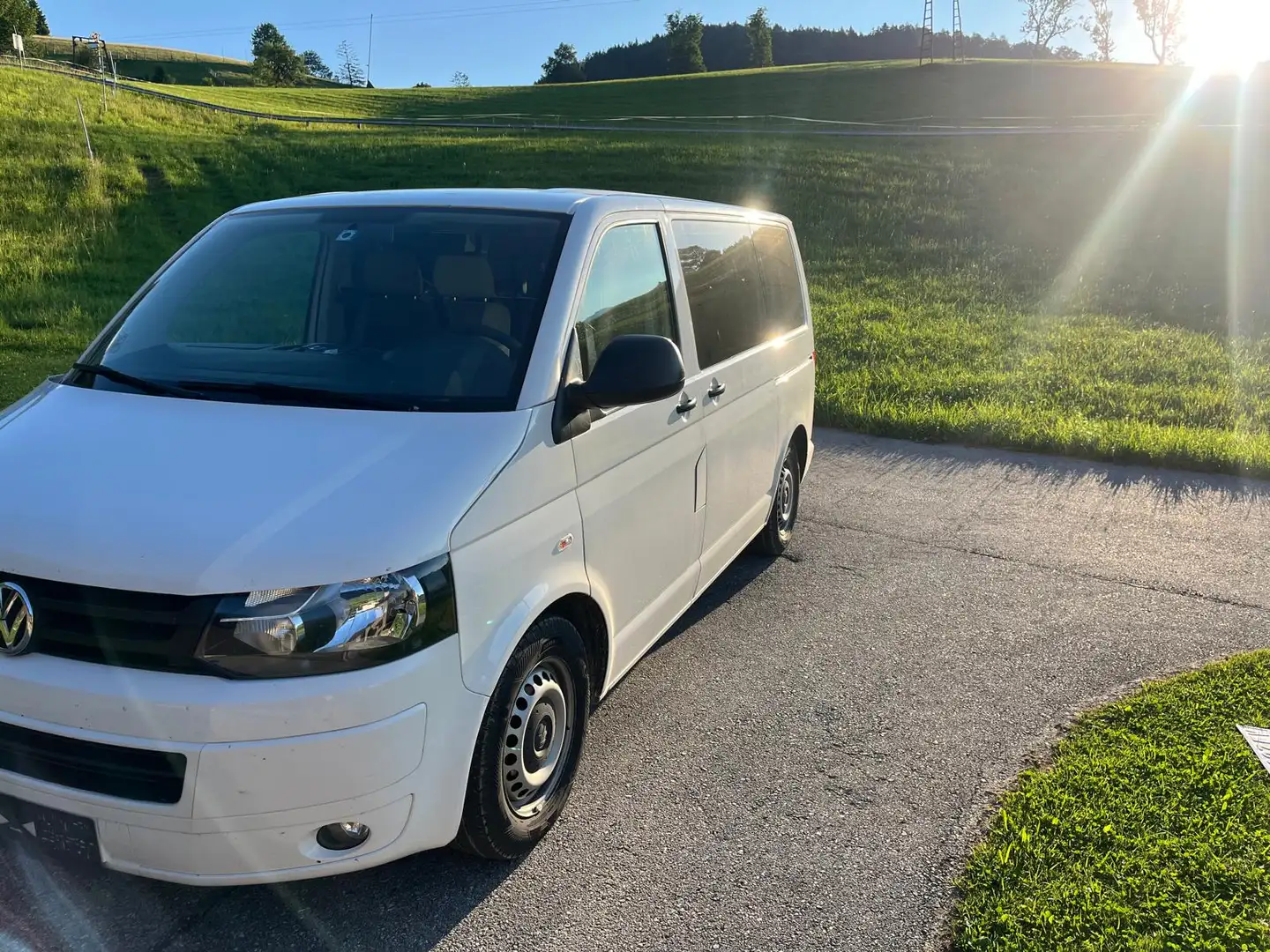 Volkswagen T5 Transporter Weiß - 2
