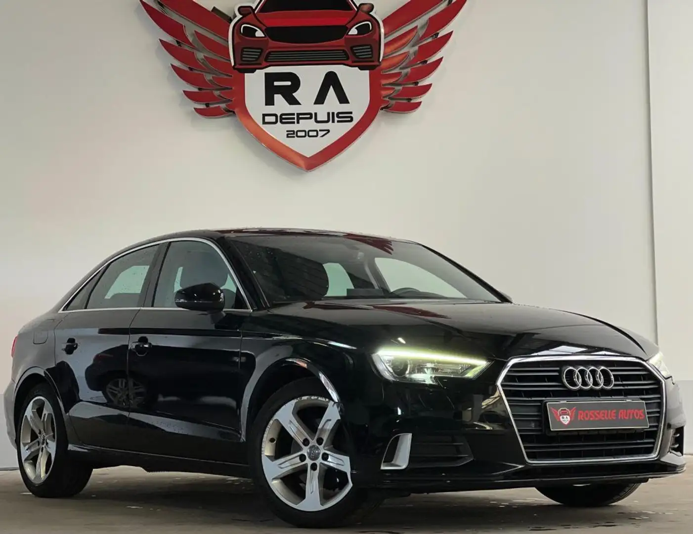 Audi A3 BERLINE 2.0 TDI 150CH SPORT Noir - 1