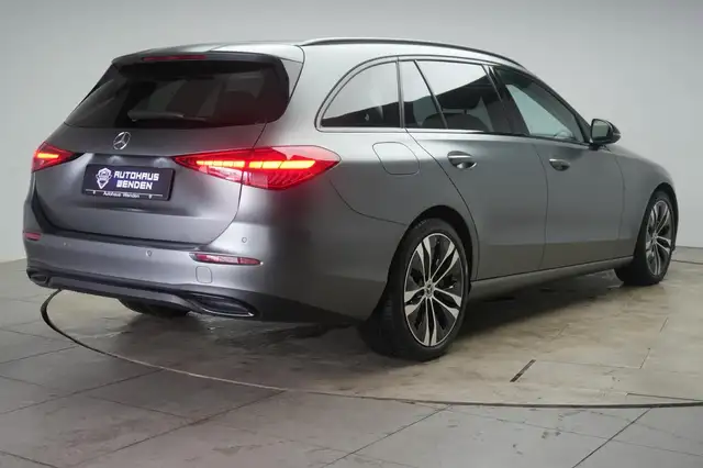 Mercedes-Benz 300 view 6