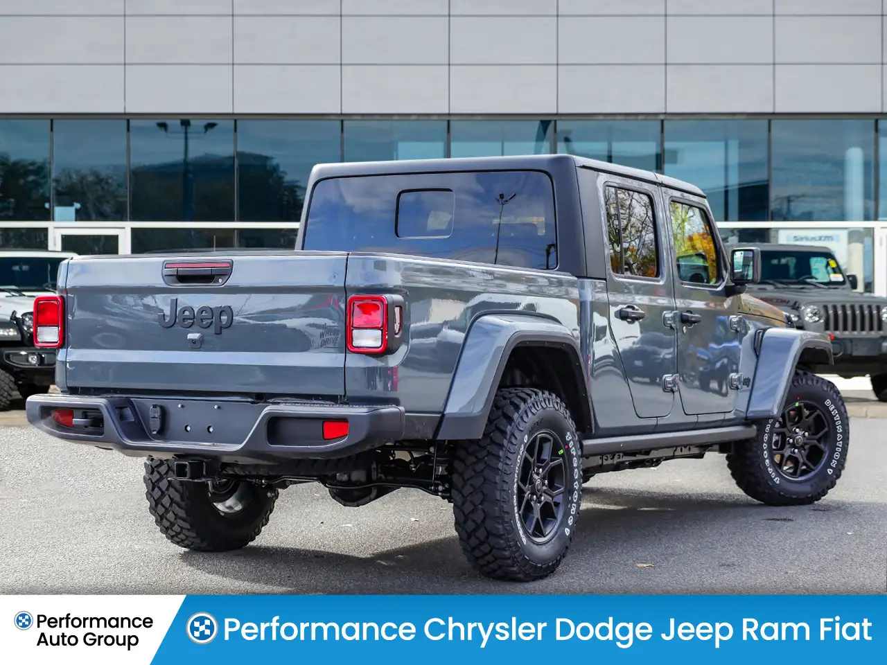 Jeep Gladiator снимка Jeep Gladiator