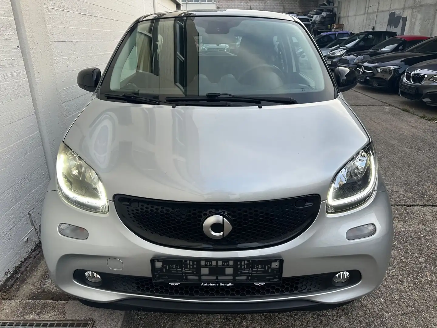 smart forFour Passion  Navi  R-Kamera Plateado - 1