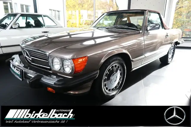 Mercedes-Benz SL 560