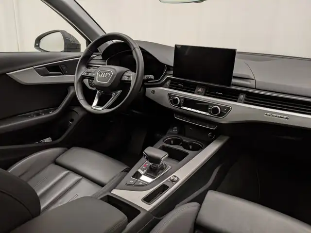 Audi A4 view 6