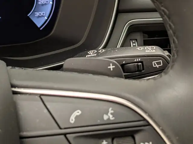 Audi A4 view 9